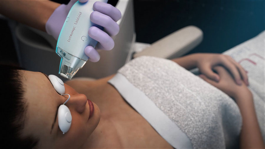 Centre-Marceau-Peeling-Laser-LaseMD